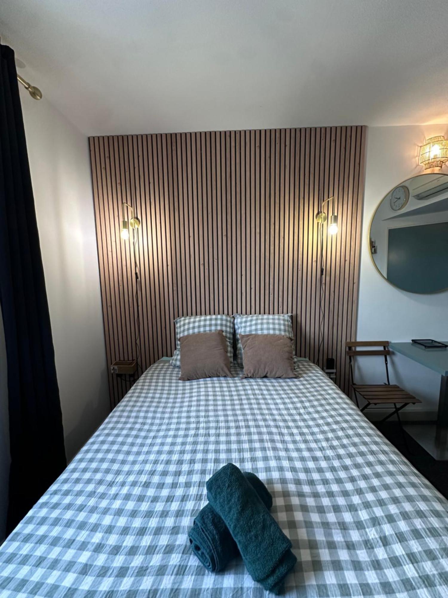Joli Studio Le Clos D'Aix Avec Grande Terrasse Piscine Et Parking Gratuit آيكس أومبروفينس المظهر الخارجي الصورة